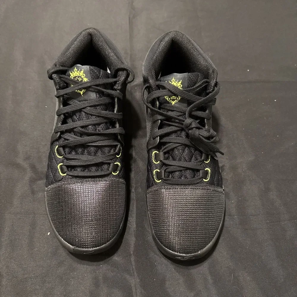 Nike LeBron Witness 8‎ 'Dunkman' FB2239-002 Men's Size 11 Green Black Basketball